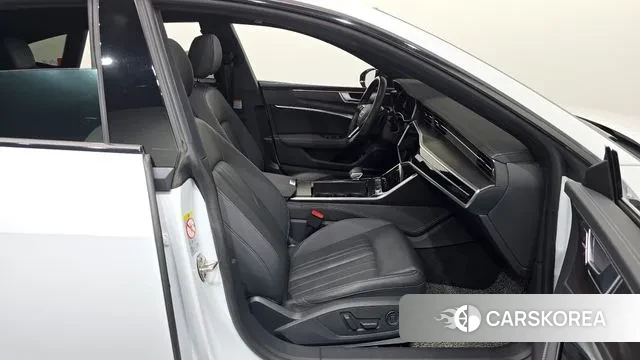 Audi A7 (4K) 2020 Белый из Кореи, фото 2