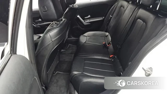 Mercedes-Benz A-Class W177 2021 Белый из Кореи, фото 2