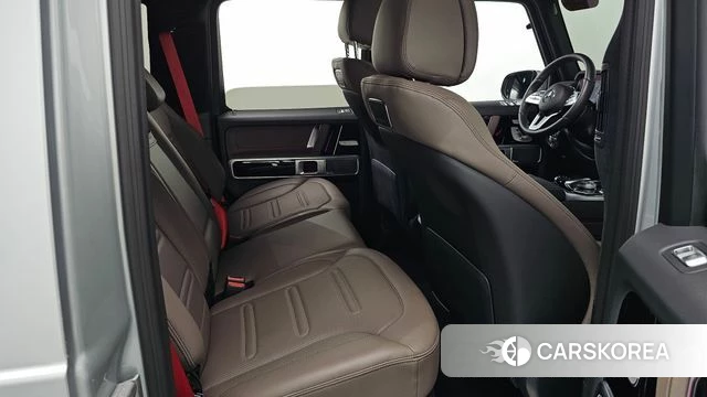 Mercedes-Benz G-Class W463b 2023 Серебристо-серый из Кореи, фото 2