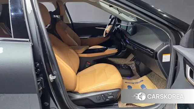 Kia EV6 2023 Серый из Кореи, фото 2