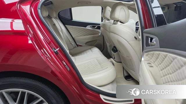 Genesis G70 2018 Красный из Кореи, фото 2