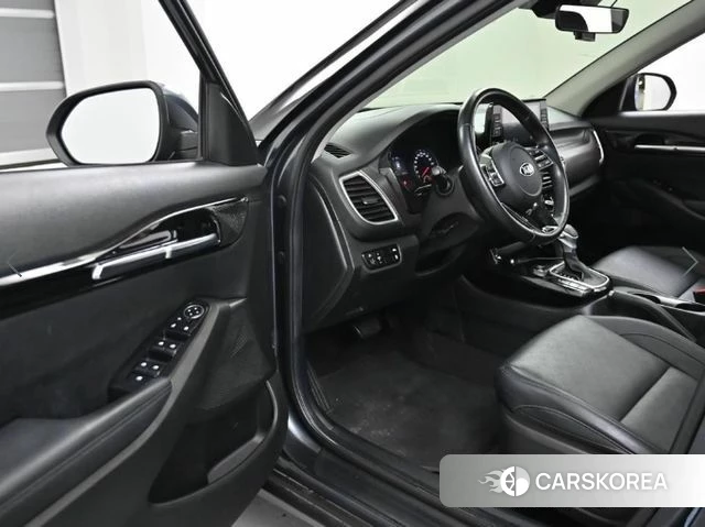 Kia Seltos 2020 Серый из Кореи, фото 2