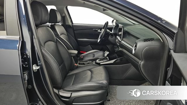 Kia The New K3 2nd generation 2022 Синий из Кореи, фото 2