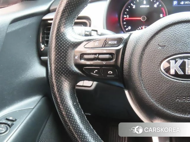 Kia Stonic 2018 Черный из Кореи, фото 2