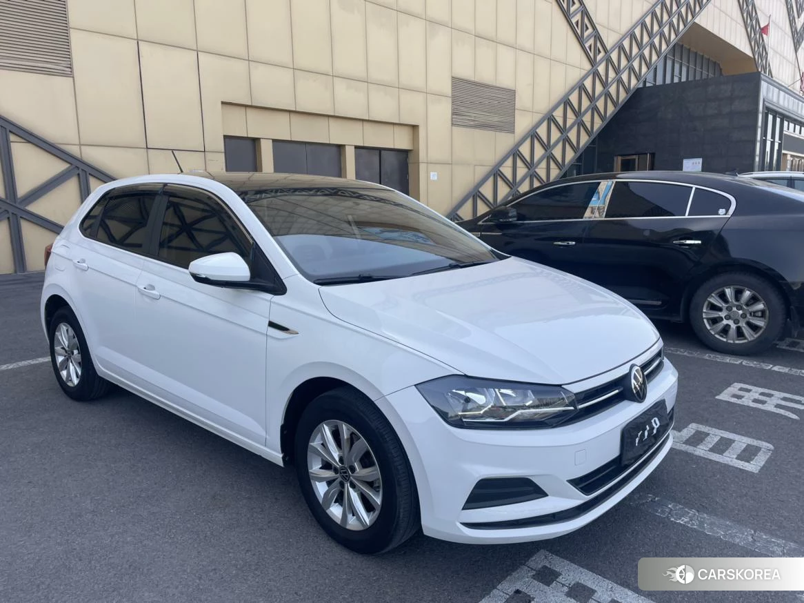 Volkswagen Polo 2021 Белый из Китая, фото 2