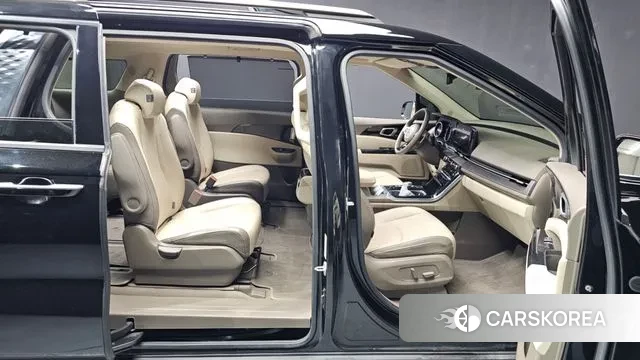 Kia Carnival 4th generation 2021 Черный из Кореи, фото 2