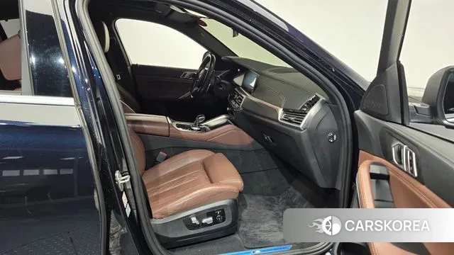 BMW X6 (G06) 2022 Черный из Кореи, фото 2