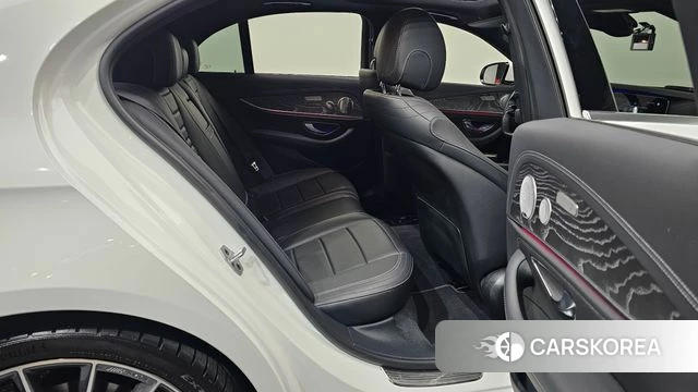 Mercedes-Benz E-Class W213 2020 Белый из Кореи, фото 2