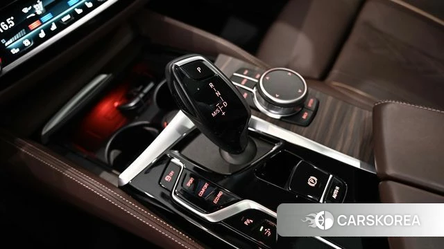 BMW 6 Series GT (G32) 2023 Белый из Кореи, фото 2