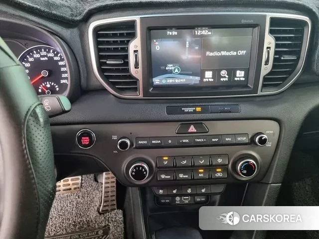 Kia Sportage 4th Generation 2018 Серый из Кореи, фото 2