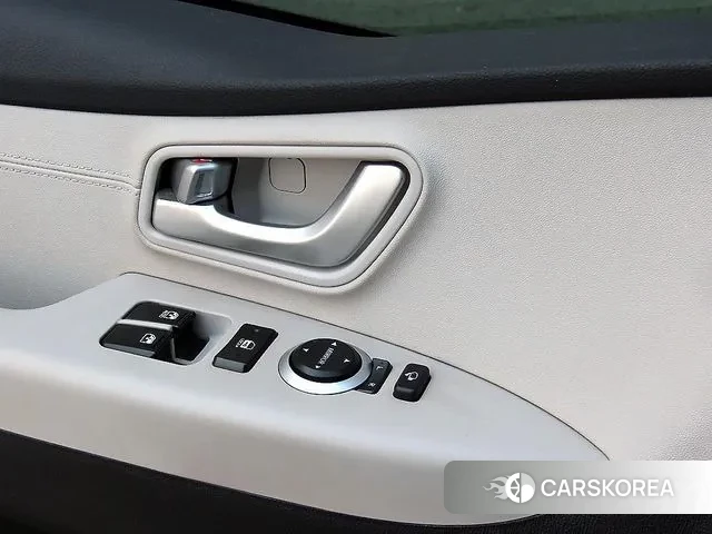 Hyundai The New Grand Starex 2019 Белый из Кореи, фото 2