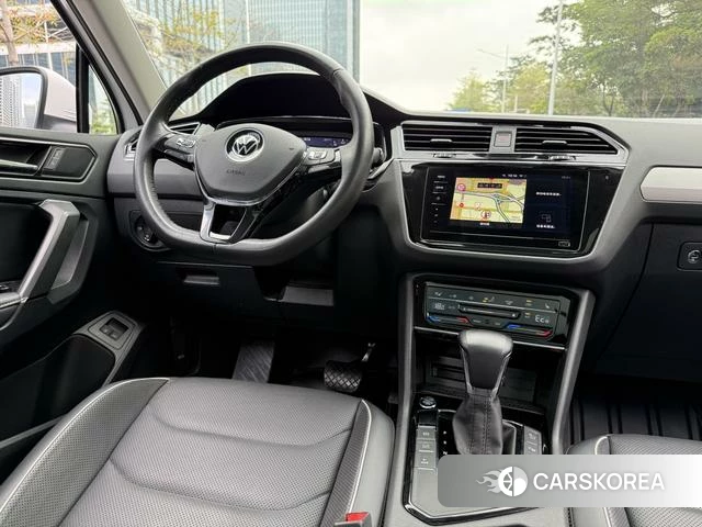 Volkswagen Tiguan L PHEV 2021 Белый из Китая, фото 2