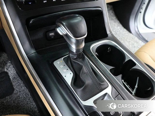 Kia Carnival 4th generation 2021 Белый из Кореи, фото 2