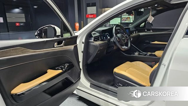 Kia K5 3rd generation 2023 Белый из Кореи, фото 2