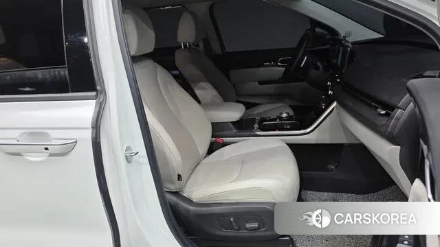 Kia Carnival 4th generation 2023 Белый из Кореи, фото 2