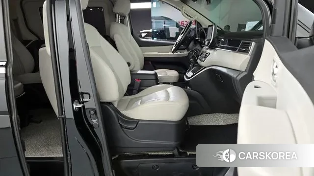 Hyundai The New Grand Starex 2018 Черный из Кореи, фото 2