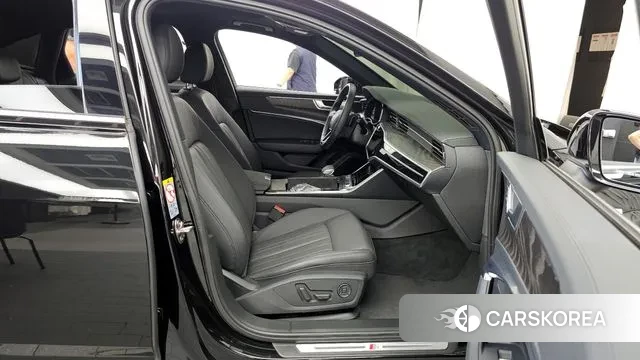 Audi A6 (C8) 2020 Черный из Кореи, фото 2