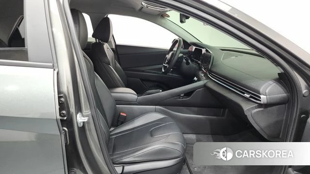 Hyundai The New Avante (CN7) 2023 Серый из Кореи, фото 2