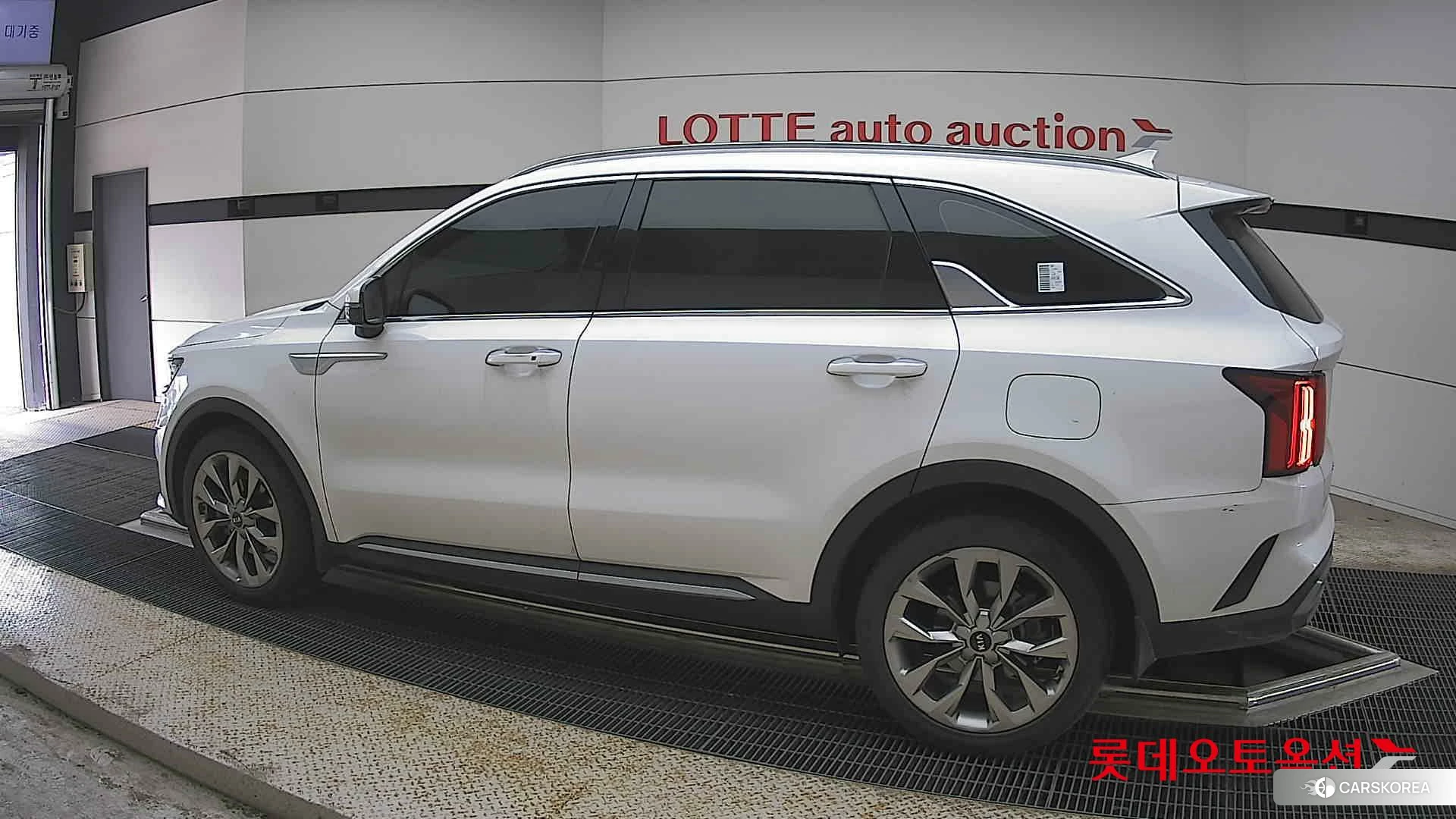 Kia Sorento 2021 Snow White Pearl (optional) из Кореи, фото 2