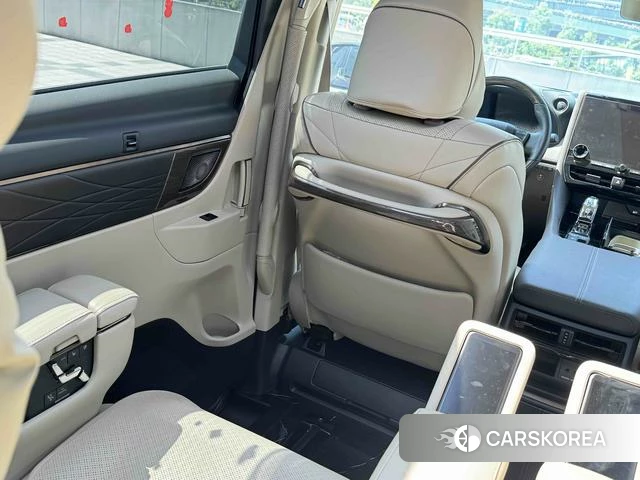 Toyota Elfa 2024 Черный из Китая, фото 2