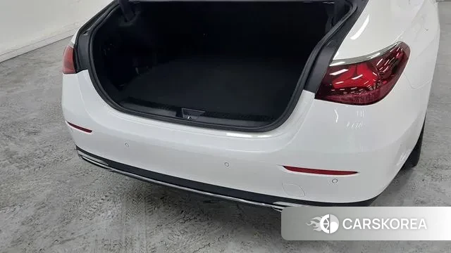 Mercedes-Benz E-Class W214 2025 Белый из Кореи, фото 2