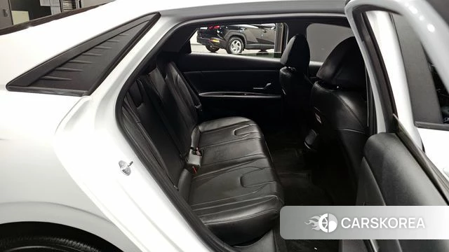 Hyundai Avante (CN7) 2023 Белый из Кореи, фото 2