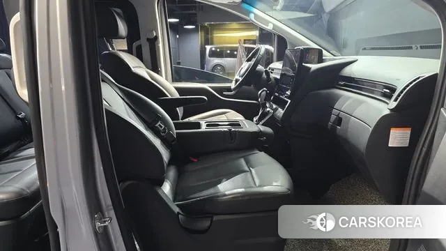 Hyundai Staria 2024 Серебряный из Кореи, фото 2