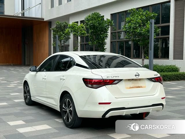 Nissan Xuan Yi 2022 Белый из Китая, фото 2