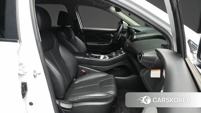 Hyundai The New Santa Fe 2021 Белый из Кореи, фото 2