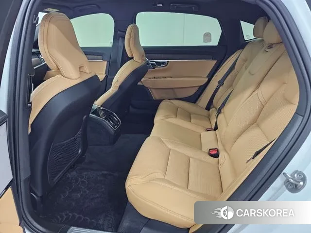Volvo S90 2025 Белый из Кореи, фото 2