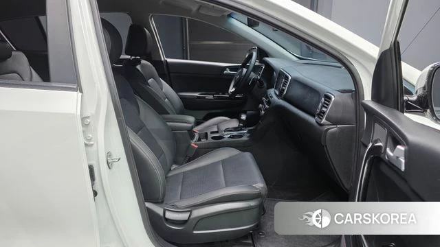 Kia Sportage 4th Generation 2018 Белый из Кореи, фото 2