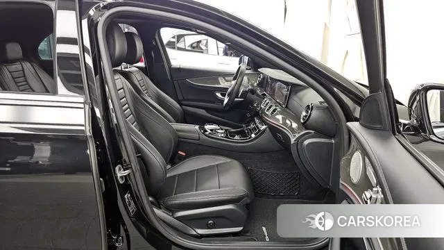 Mercedes-Benz E-Class W213 2019 Черный из Кореи, фото 2