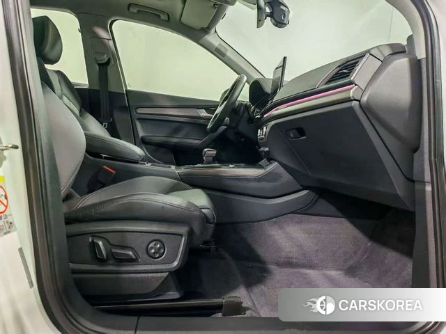 Audi Q5L 2022 Белый из Китая, фото 2