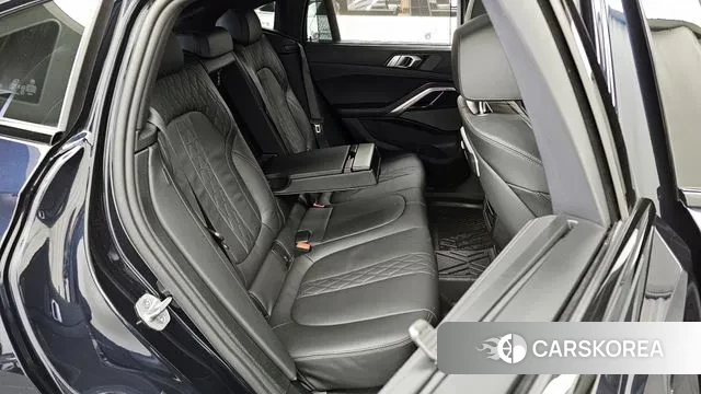 BMW X6 (G06) 2024 Черный из Кореи, фото 2