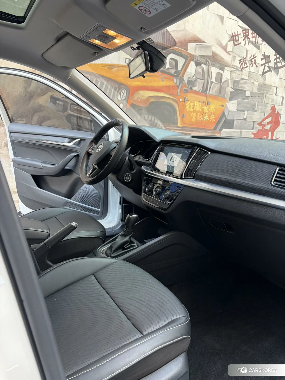Skoda Komick 2022 Белый из Китая, фото 2