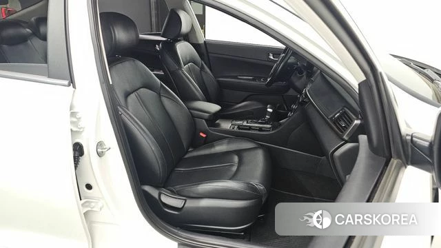 Kia K5 second generation 2018 Белый из Кореи, фото 2