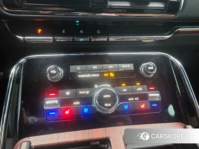 Lincoln Navigator 4th generation 2021 Белый из Кореи, фото 2