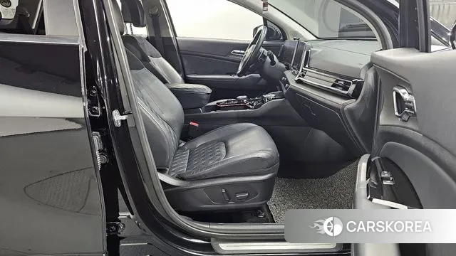 Kia Sportage 5th Generation 2022 Черный из Кореи, фото 2