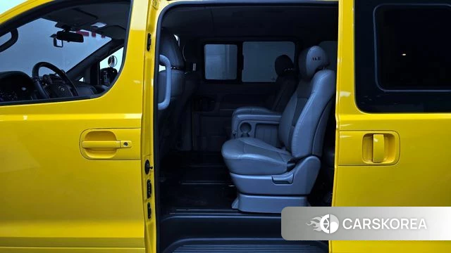Hyundai The New Grand Starex 2019 Желтый из Кореи, фото 2
