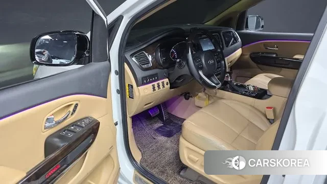 Kia The New Carnival 2019 Белый из Кореи, фото 2