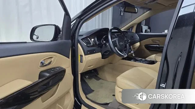 Kia The New Carnival 2018 Черный из Кореи, фото 2