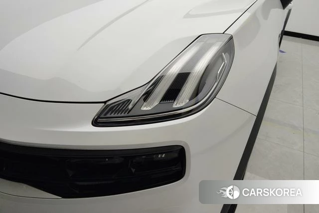 Lynk 06 EM-P 2022 Белый из Китая, фото 2