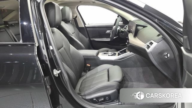 BMW 3 Series (G20) 2025 Черный из Кореи, фото 2