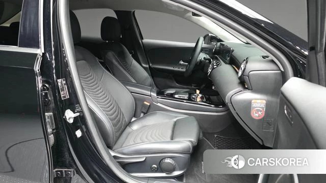 Mercedes-Benz A-Class W177 2020 Черный из Кореи, фото 2