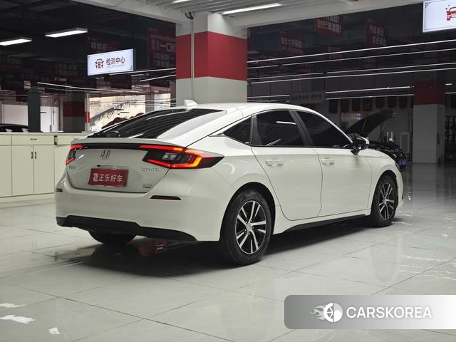 Honda Civic 2025 Белый из Китая, фото 2