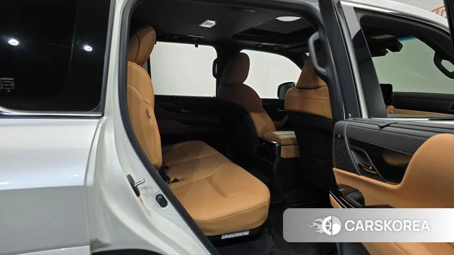 Lexus LX 4th Generation 2025 Белый из Кореи, фото 2