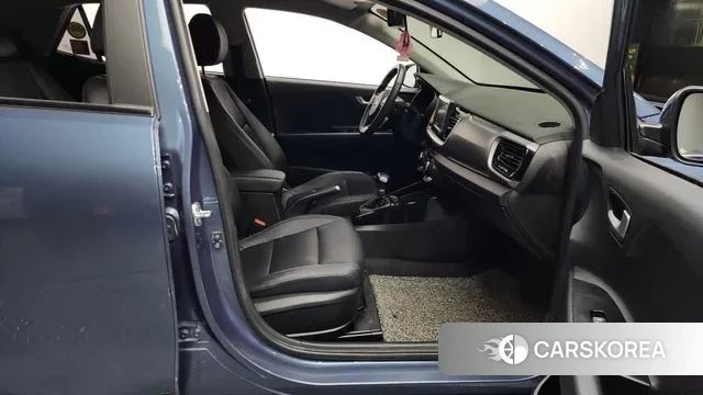 Kia Stonic 2020 Синий из Кореи, фото 2