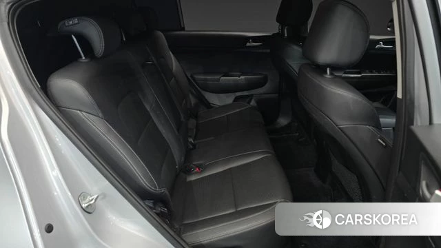 Kia Sportage The Bold 2021 Серебряный из Кореи, фото 2