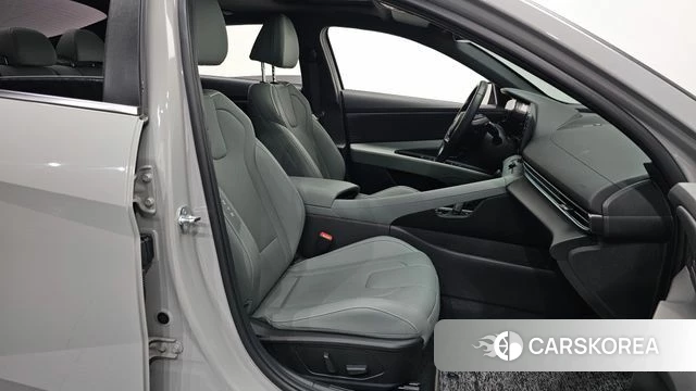 Hyundai The New Avante (CN7) 2023 Серебристо-серый из Кореи, фото 2