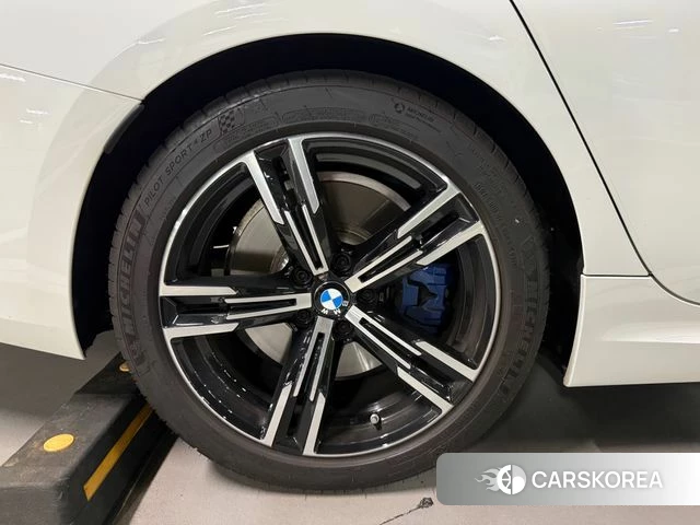 BMW 3 Series (G20) 2025 Белый из Кореи, фото 2
